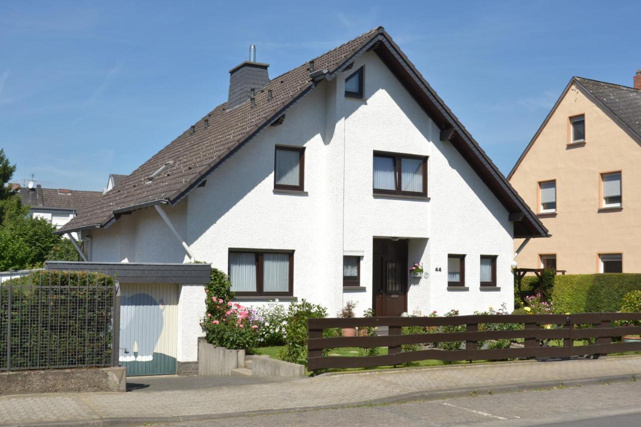 Ferienwohnung Heinen Andernach Esterno foto